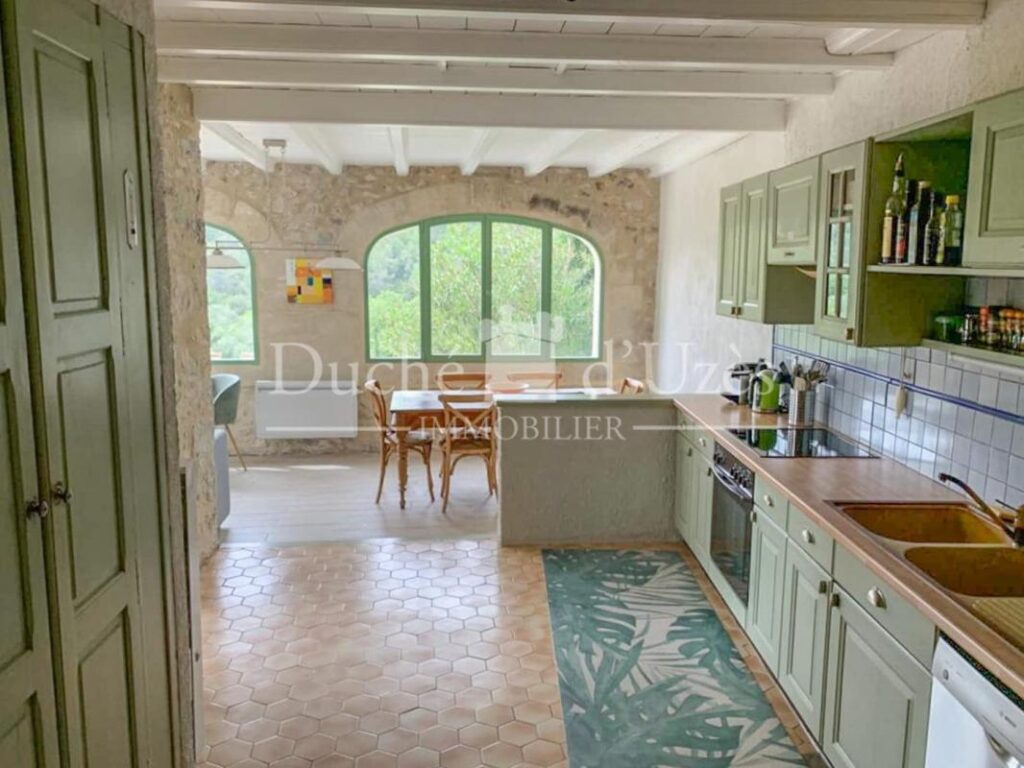 Maison de caractère – 6 pièces – 4 chambres – 180 m²