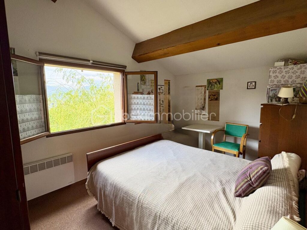 EXCLUSIVITÉ – Chalet avec jardin, grand garage et mezzanine – Saillagouse(66) – 3 pièces – 2 chambres – 51 m²