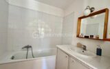 EGUILLES : Maison de ville 5 pièces avec cour – 5 pièces – 4 chambres – 100 m²