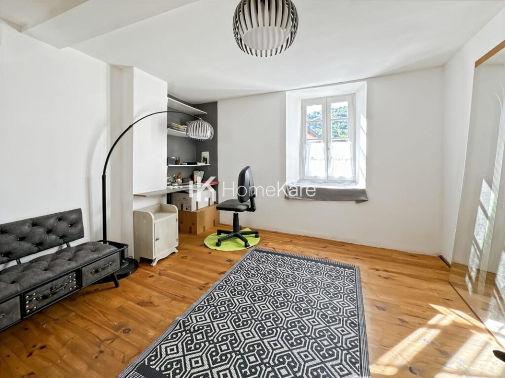 JOLIE MAISON DE VILLAGE AU CALME – 5 pièces – 4 chambres – 90 m²