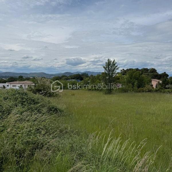 Terrain à vendre à Saint hilaire de brethmas