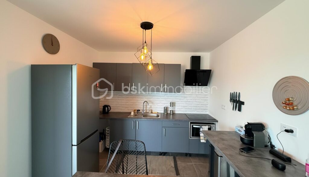 T3 de 60 m2 à 10 minutes de PEZENAS – 3 pièces – 2 chambres – 60 m²