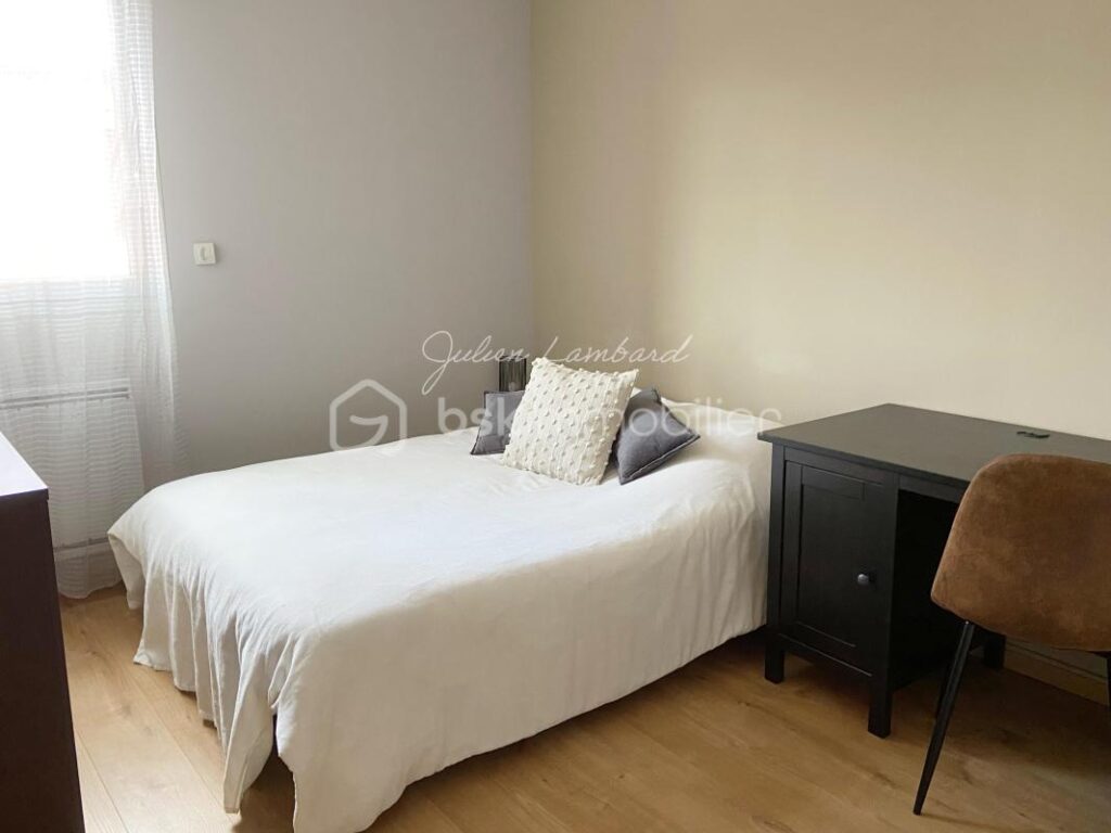 F4 81m2 avec terrasse et double box – ROUEN DOCKS – 4 pièces – 3 chambres – 81 m²