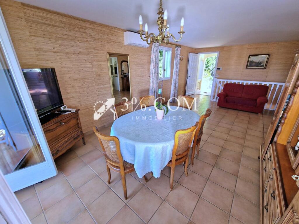 Villa familiale avec vue dégagée aux Golfs – 6 pièces – 3 chambres – 136 m²