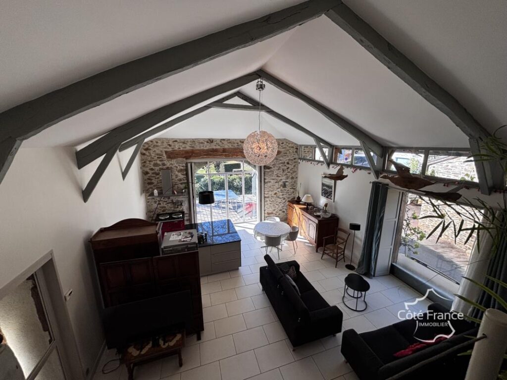 Maison d&rsquo;architecture exceptionnelle de 265 m2 habitable à S – 5 pièces – 4 chambres – 267 m²