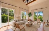 Rare à la vente – Maison de plain-pied avec vue dominante et cadre naturel unique – 6 pièces – 5 chambres – 155 m²