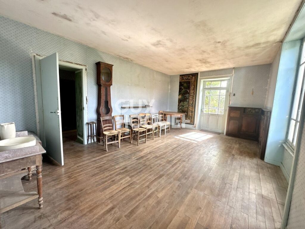 Maison à rénover – 4 pièces – 3 chambres – 110 m²