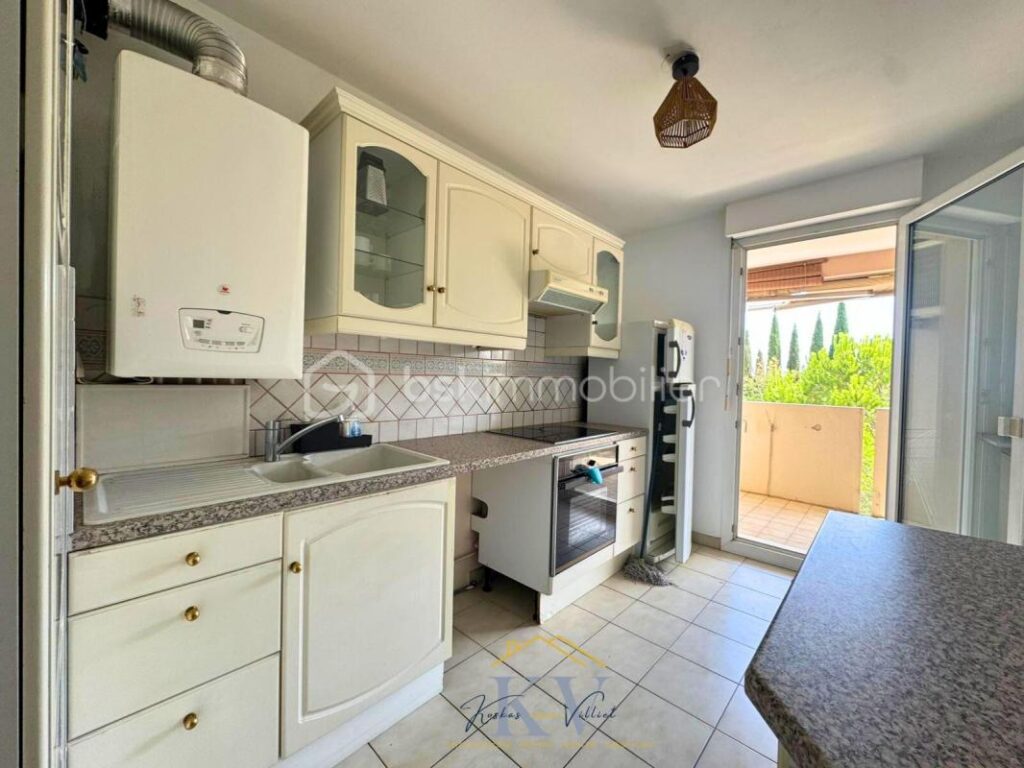 À louer – Beau T3 avec terrasses et box – Secteur Hôtel du Département de l&rsquo;Hérault – 3 pièces – 2 chambres – 69 m²