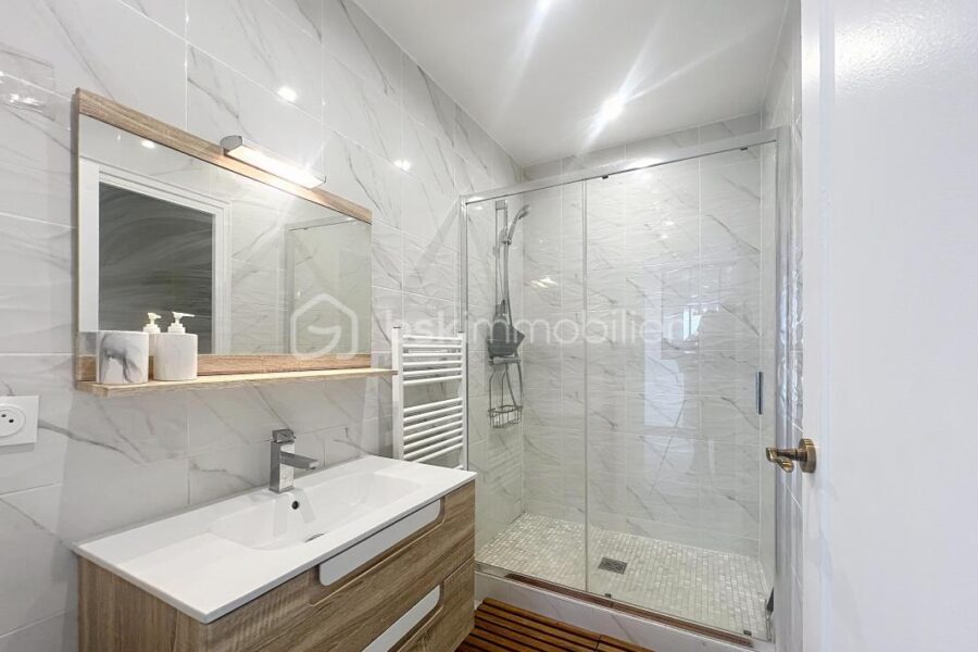 Appartement à vendre à L hay les roses