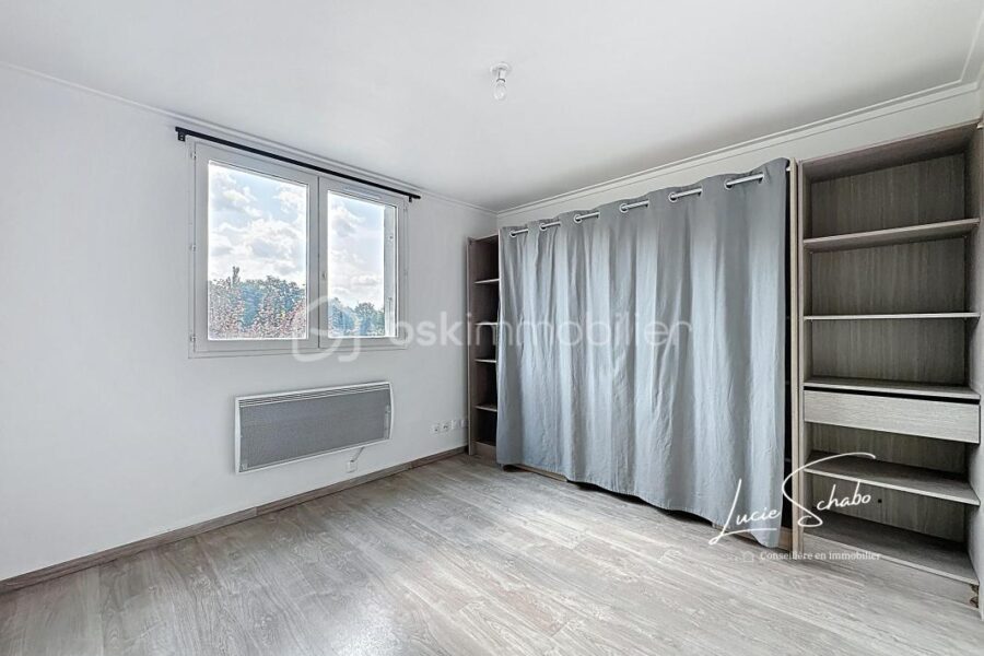 Appartement à vendre à Sales