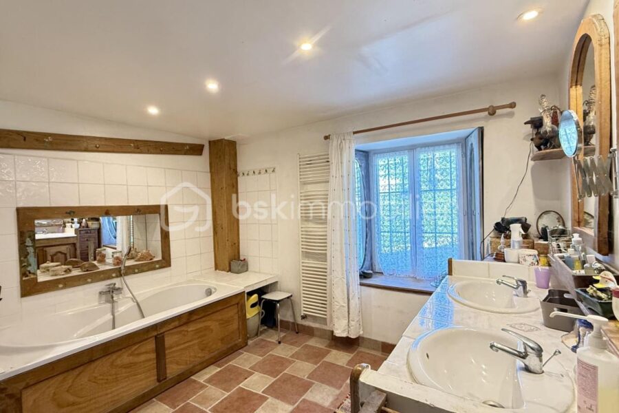 Maison à vendre à Saint geoire en valdaine