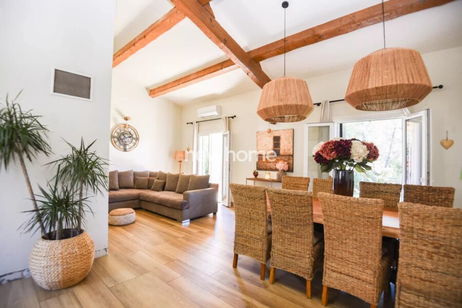 Maison à vendre à Villecroze