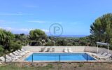 Villa de luxe avec vue sur la mer à vendre à Antibes – 6 chambres, piscine et appartement d&rsquo;invités – 9 pièces – 6 chambres – 350 m²