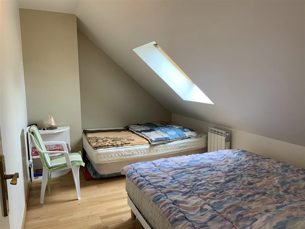 Dans la région des haras, à seulement 11kms du Haras du Pin, – 7 pièces – 5 chambres – 110 m²