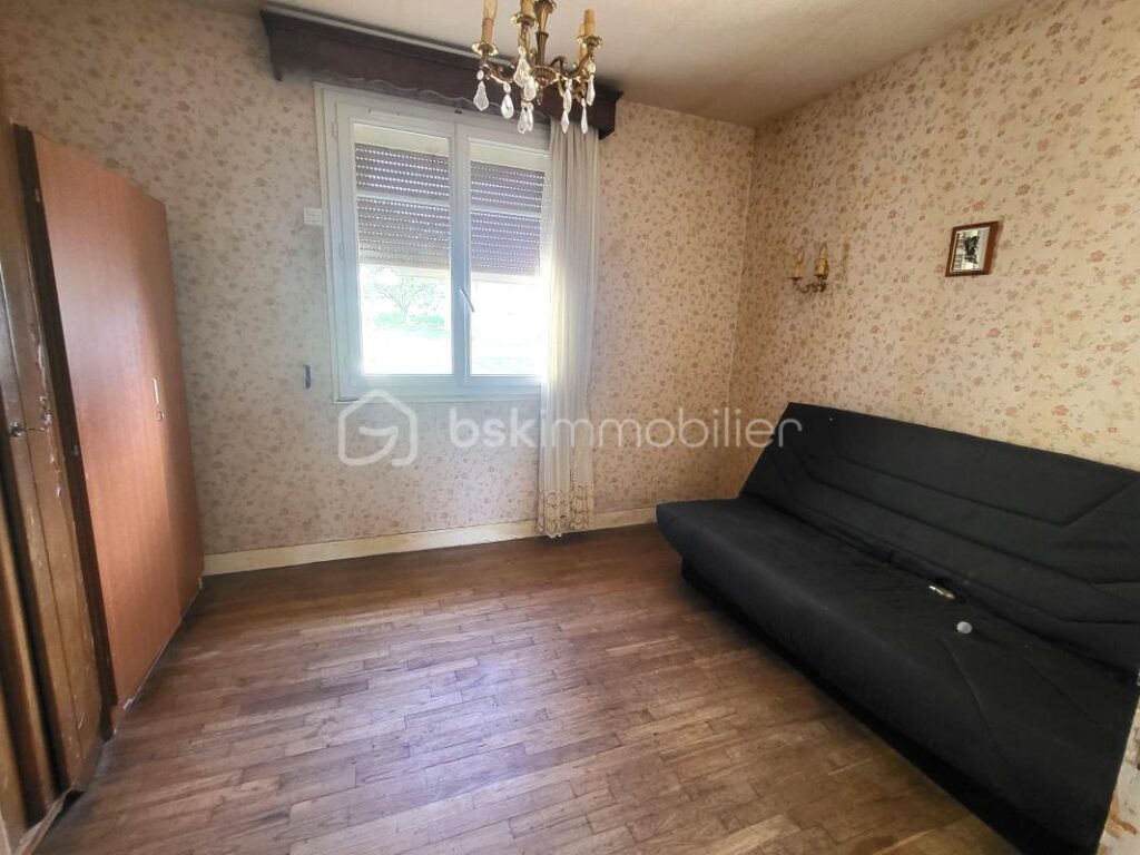 ✨ Et si votre prochain coup de cœur se trouvait ici… aux Biards (50540) ? ✨ – 3 pièces – 2 chambres – 100 m²