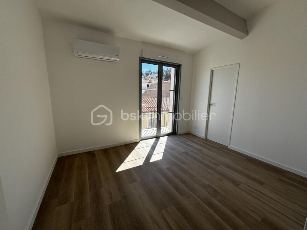 T3 en Duplex d’exception avec terrasse, vue Saint-Clair – haut standing à Sète – 3 pièces – 2 chambres – 81 m²