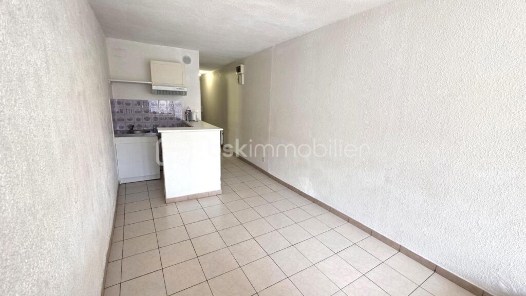 EXCLUSIF – Charmant 2 pièces en plein coeur de ville, lumineux, calme, vue canal, proche de tout ! – Narbonne (11) – 2 pièces – 1 chambre – 38 m²
