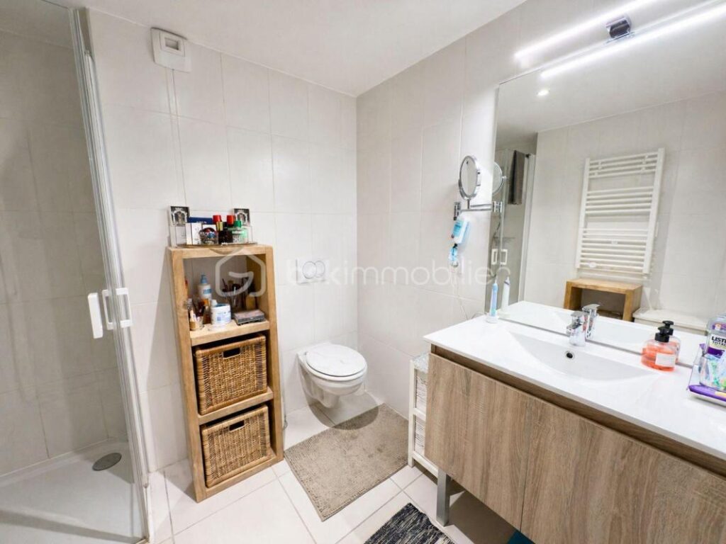 THEOULE / MER – APPT 3 PIECES – 67M² – VUE MER – PARKING – 5 MIN A PIED DE LA PLAGE – 3 pièces – 2 chambres – 67 m²