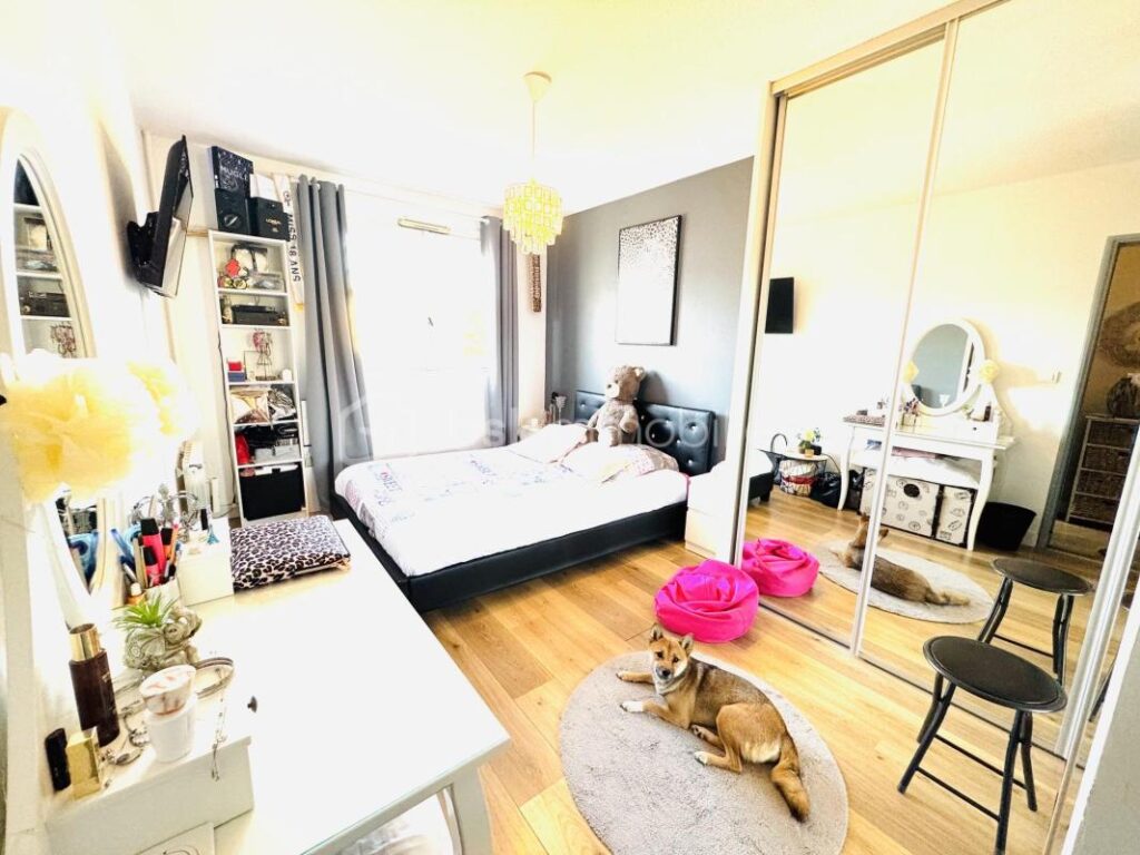 Appartement T4 de 78 m2 avec place de parking – Marseille 12 e – 4 pièces – 3 chambres – 77 m²