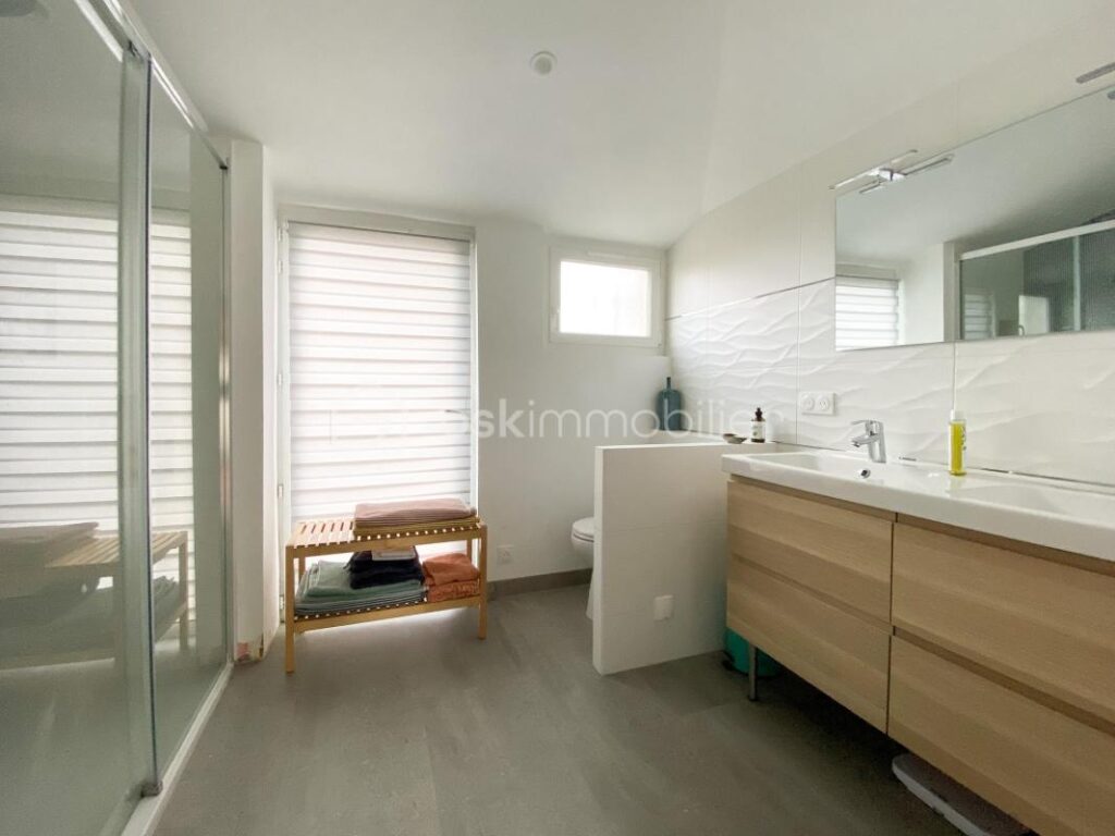 A 100 mètres des plages de Portsall – 5 pièces – 3 chambres – 121 m²