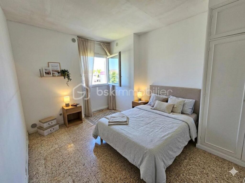 🔥 DERNIER ÉTAGE – 69 m² – 3 CHAMBRES – 2 BALCONS – VUE ÉTANG – 121 000 € 🔥 – 4 pièces – 3 chambres – 69 m²