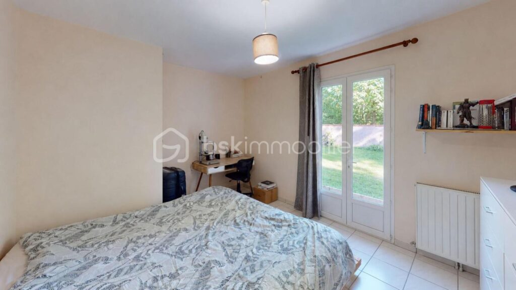MAISON DE 100 M2 – 4 pièces – 3 chambres – 100 m²