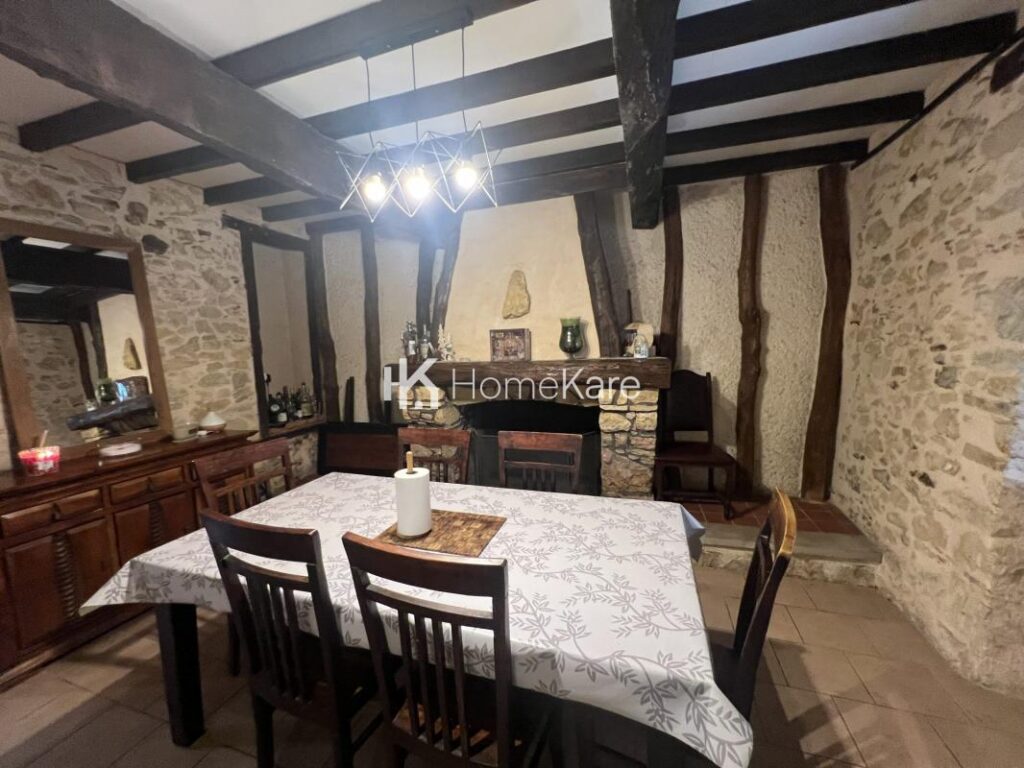 DOMAINE EXEPTIONNEL – 10 pièces – 6 chambres – 350 m²