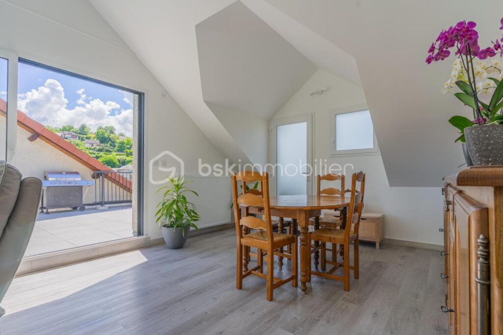Magnifique T4 avec terrasses panoramiques – Viviers-du-Lac ✨ – 4 pièces – 3 chambres – 89 m²