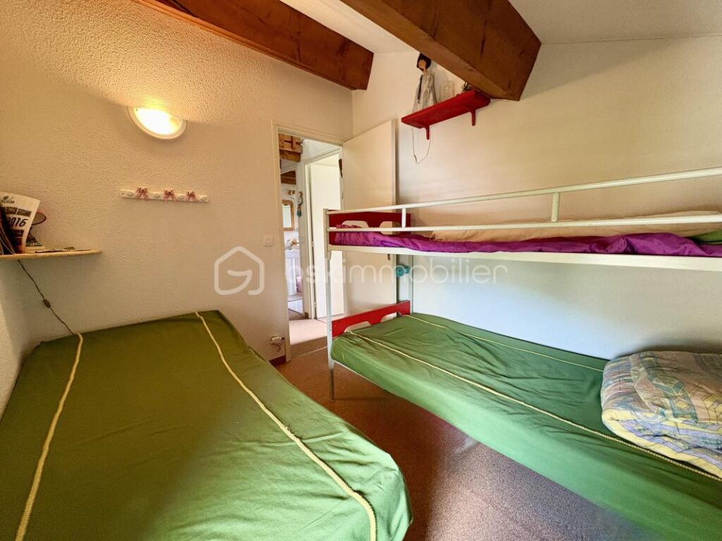 EXCLUSIVITÉ – Chalet avec jardin, grand garage et mezzanine – Saillagouse(66) – 3 pièces – 2 chambres – 51 m²