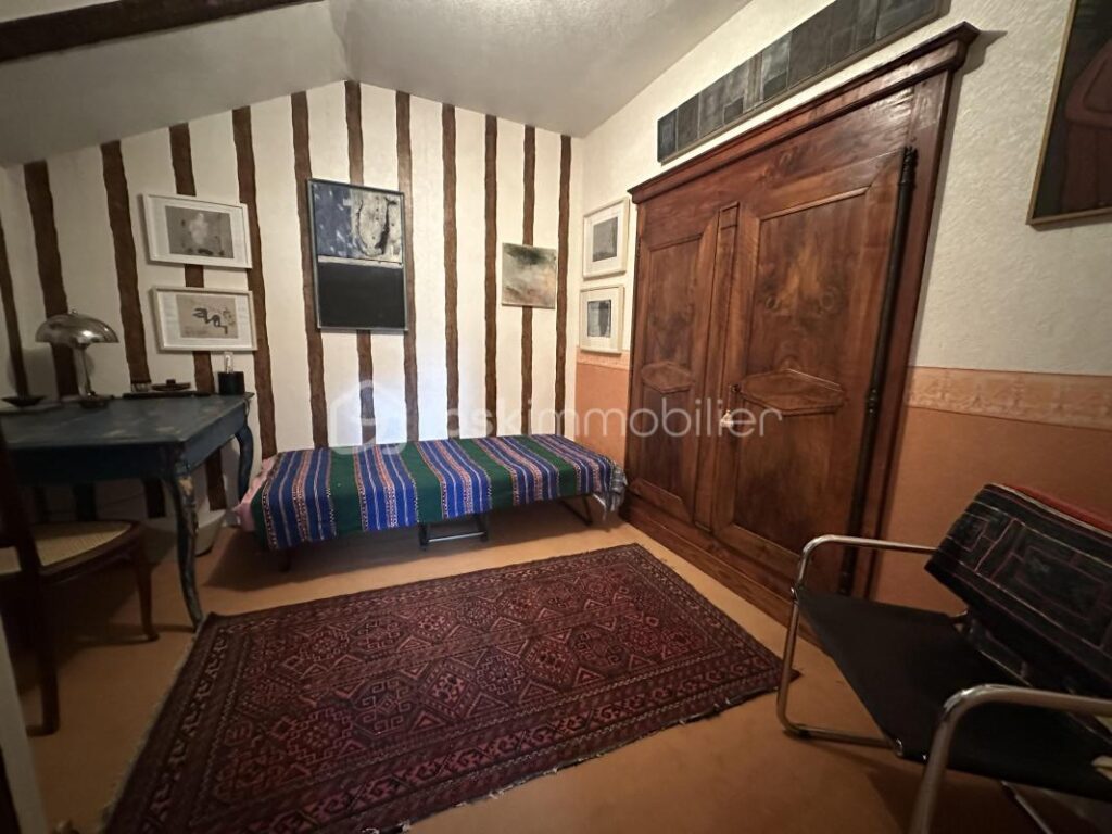 Maison de caractère – 8 pièces – 7 chambres – 250 m²