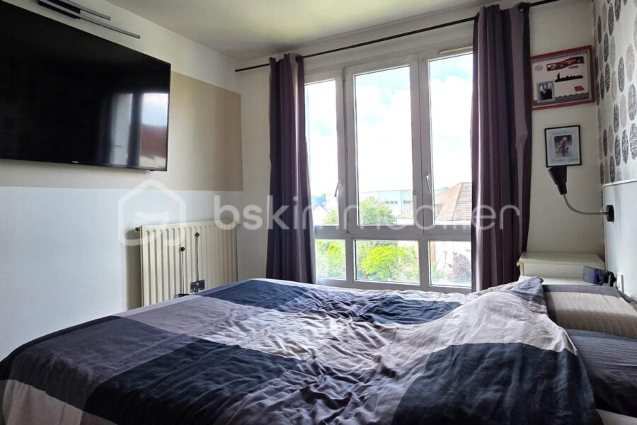 Appartement à vendre à Pontault combault — Vue sur la ville — photo 9