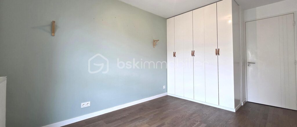 COUP DE CŒUR – BORD DE MARNE – F3 AVEC VUE PANORAMIQUE SUR LA SEINE – 3 pièces – 2 chambres – 62 m²