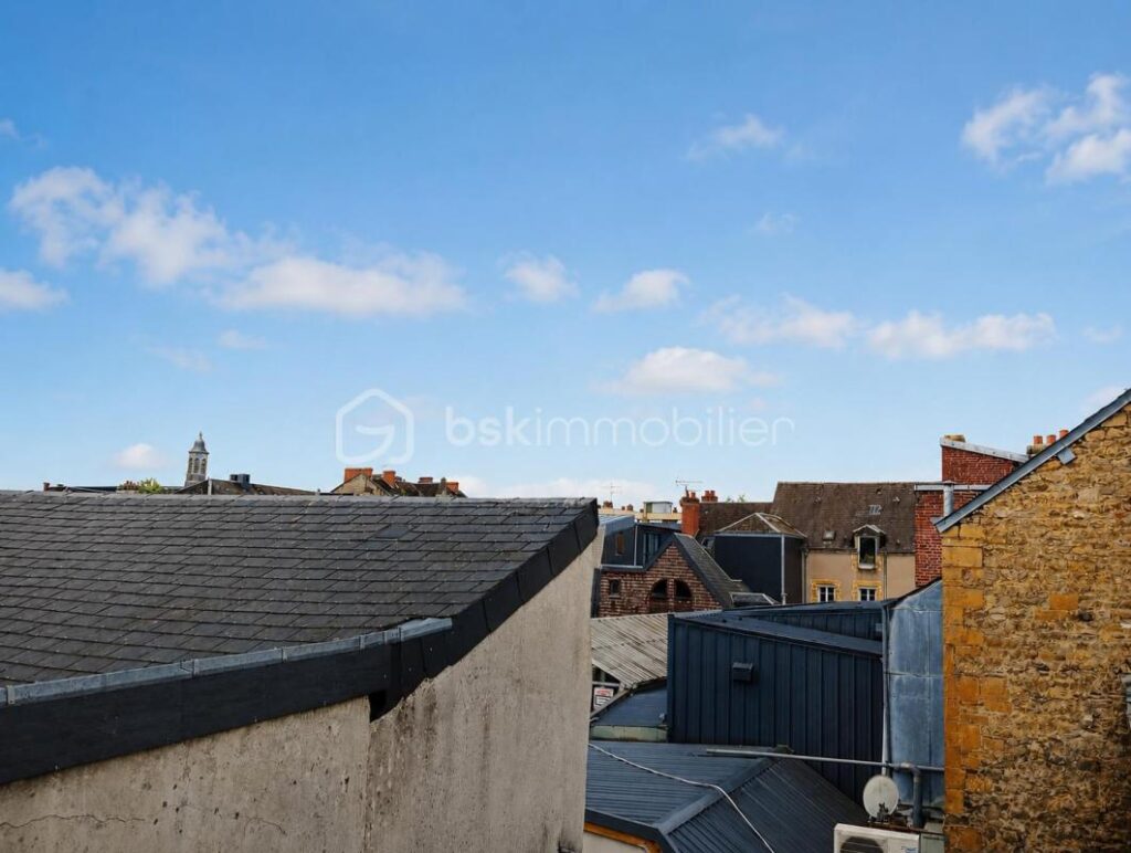 HYPER CENTRE – APPARTEMENT EN DUPLEX – 2 pièces – 1 chambre – 49 m²