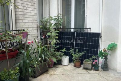 PARIS 17ᵉ – DERNIER ÉTAGE AU CALME – INVESTISSEMENT IDÉAL OU PIED-À-TERRE PARISIEN – 2 pièces – 1 chambre – 17 m²