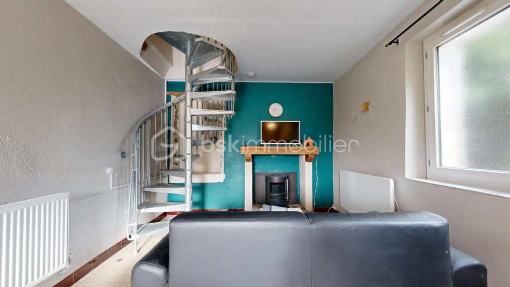 Ensemble Immobilier de 97 m² – 5 pièces – 2 chambres – 97 m²