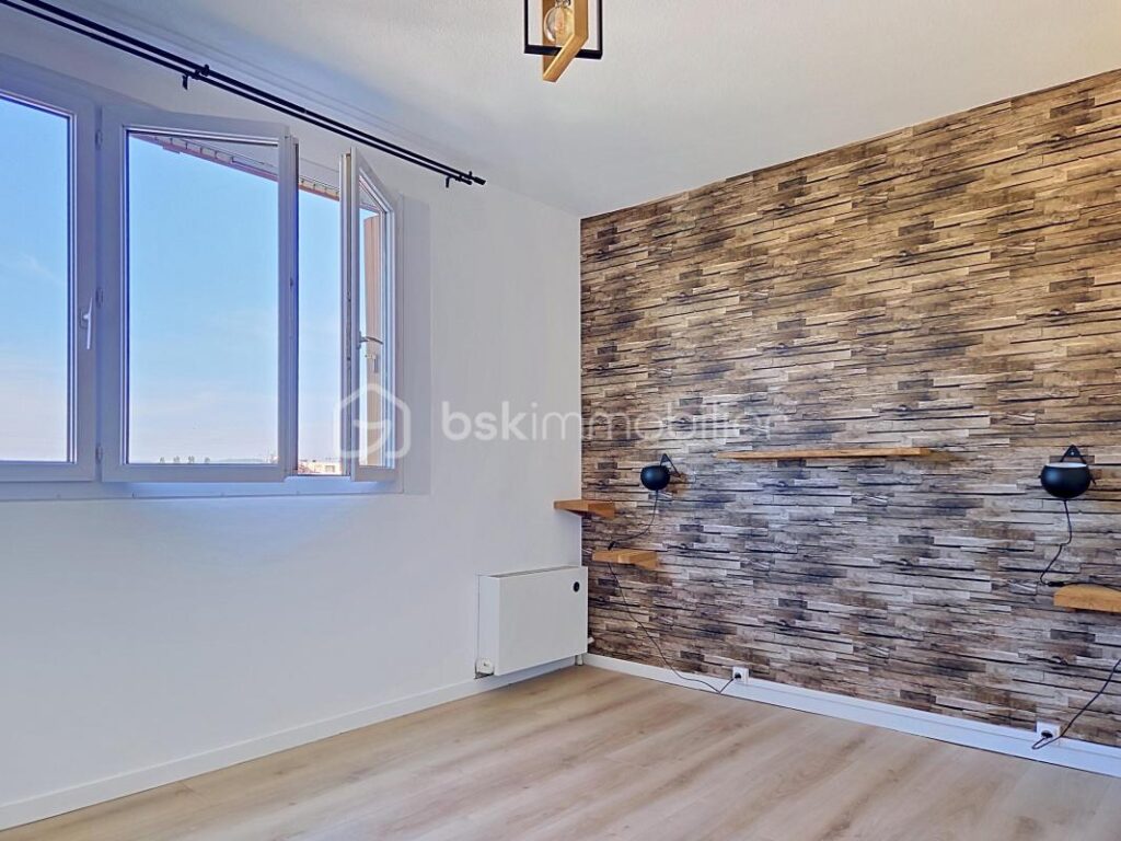 Appartement F4 résidence Chanteclair – 4 pièces – 3 chambres – 72 m²