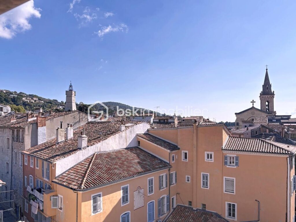 Bel appartement au coeur de Draguignan! – 5 pièces – 3 chambres – 92 m²