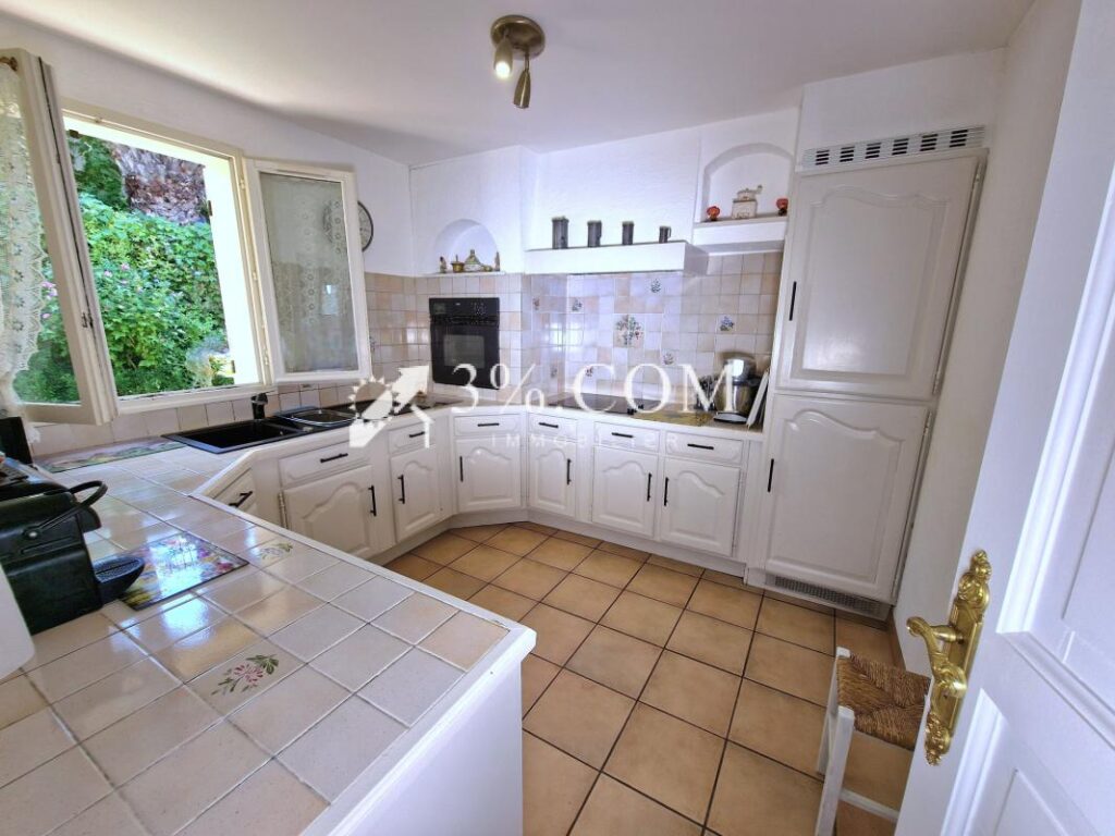 Villa familiale avec vue dégagée aux Golfs – 6 pièces – 3 chambres – 136 m²