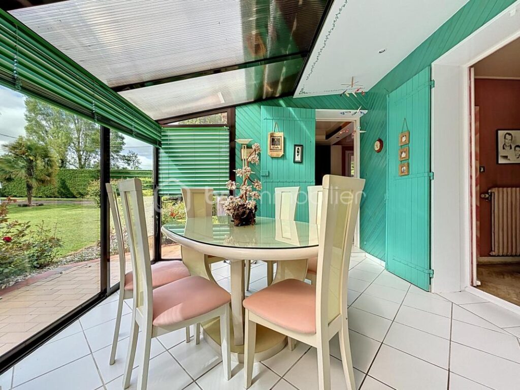 Propriété à Bressuire – 7 pièces – 4 chambres – 164 m²
