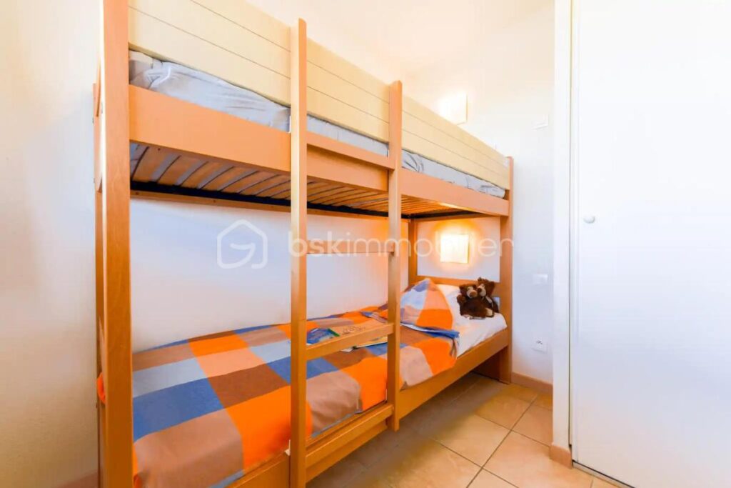 APPARTEMENT RDC T3 DE 51 M2 MEUBLE BARCARES – 3 pièces – 2 chambres – 51 m²
