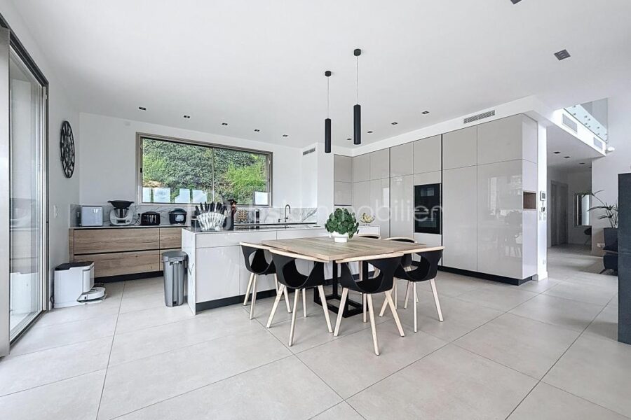 Maison à vendre à Carrieres sur seine