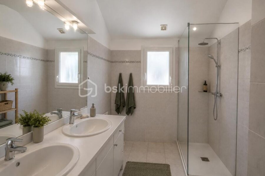 Maison à vendre à Saint pons de thomieres