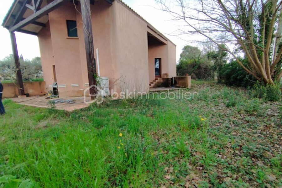 Maison à vendre à Saint felix de lodez