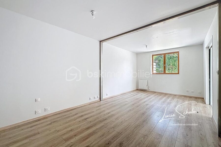 Appartement à vendre à Sales