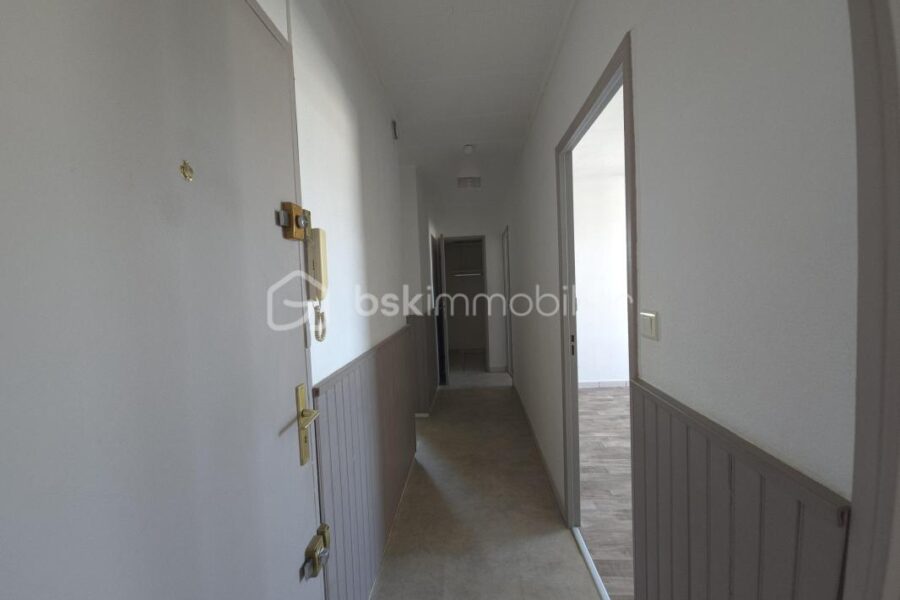 Appartement à vendre à Montelimar — Vue sur la ville — photo 8