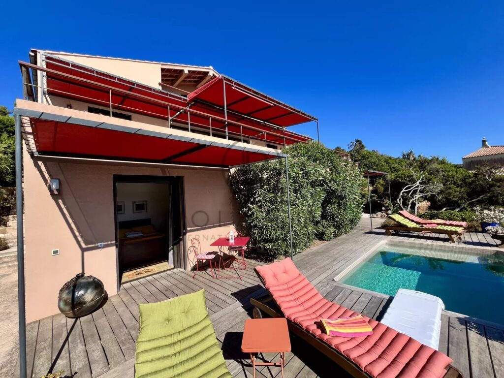 Charmante villa avec vue mer sur l&rsquo;Île du Levant – 4 pièces – 3 chambres – 120.5 m²
