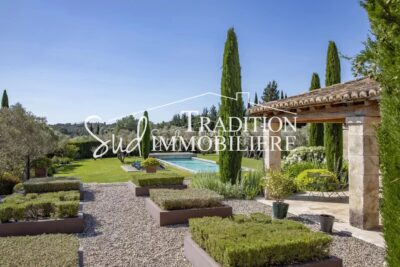 vente maison – NR pièces – NR chambres – 240.00 m²
