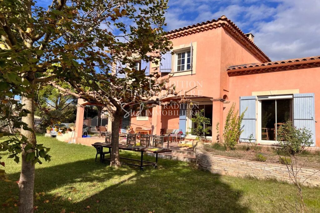 vente villa 2 Pièce(s) – 2 pièces – 3 chambres – 134.00 m²