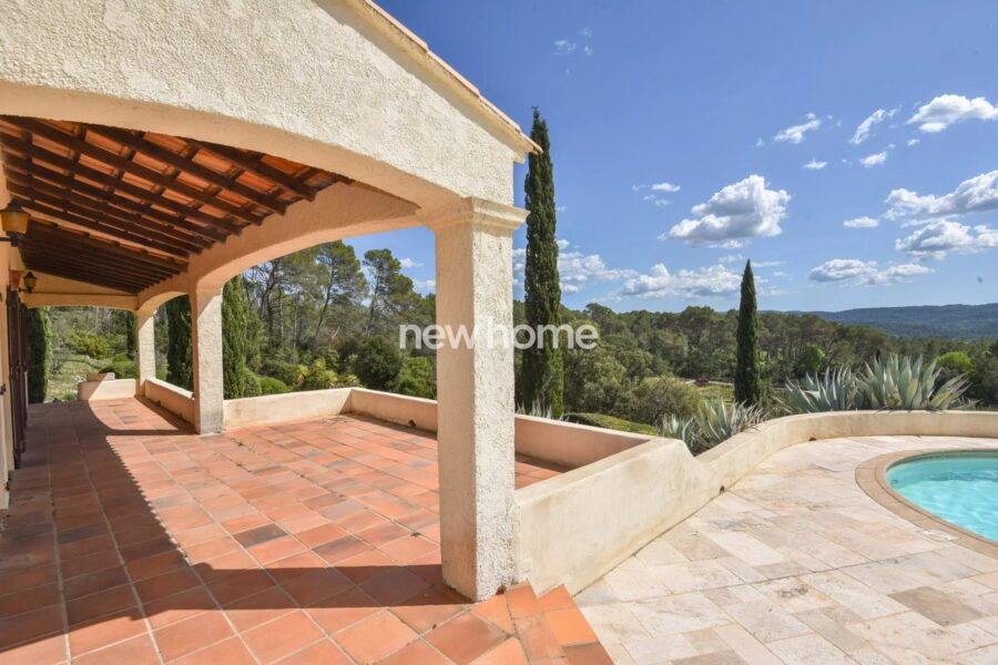 Maison à vendre à Entrecasteaux