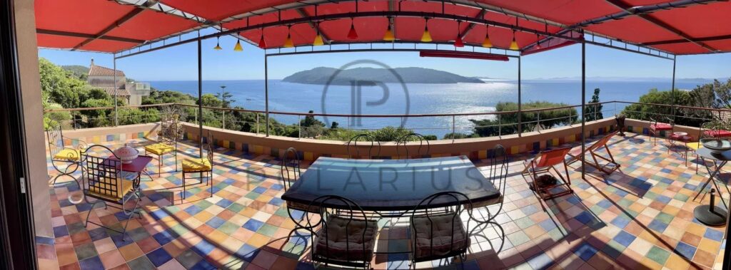 Charmante villa avec vue mer sur l&rsquo;Île du Levant – 4 pièces – 3 chambres – 120.5 m²
